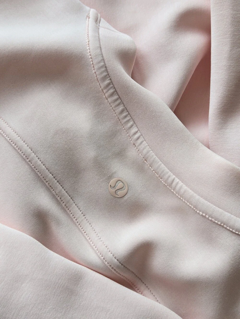 Lululemon Loungeways Mock Neck Pull Over Pink Color Size 8 Women's
